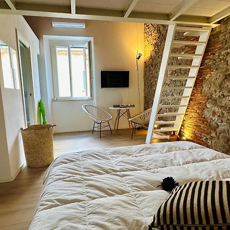 Civiconovantatre - New B&B Сан-Винченцо Экстерьер фото