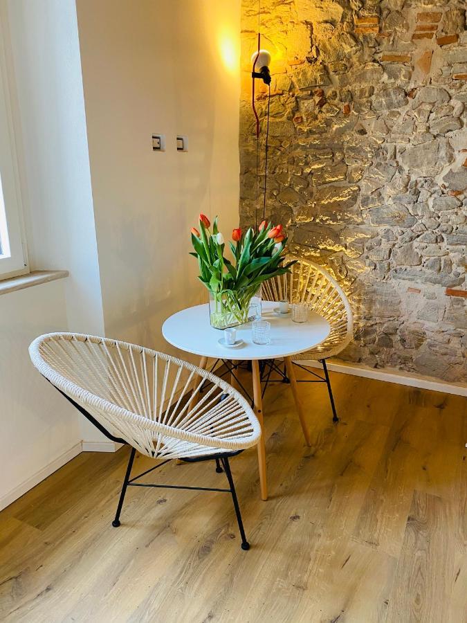 Civiconovantatre - New B&B Сан-Винченцо Экстерьер фото